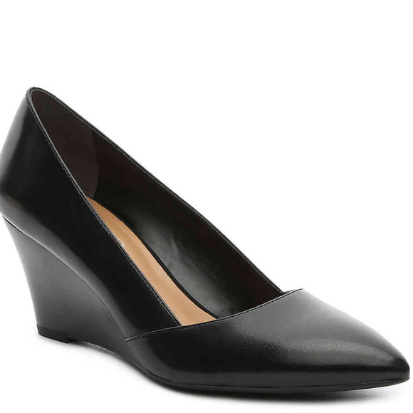 franco sarto fleur wedge pump